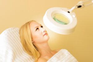 ニキビ跡のタイプ別ケア方法はこれだ！あなたに合った対策は？