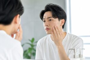 男性用のニキビ跡美容液でおすすめは？
